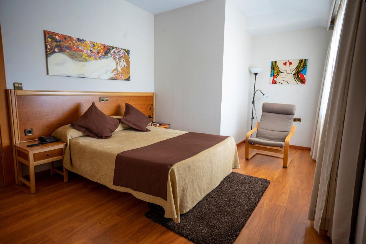 Hotel Hotel Los Barruecos By Croma