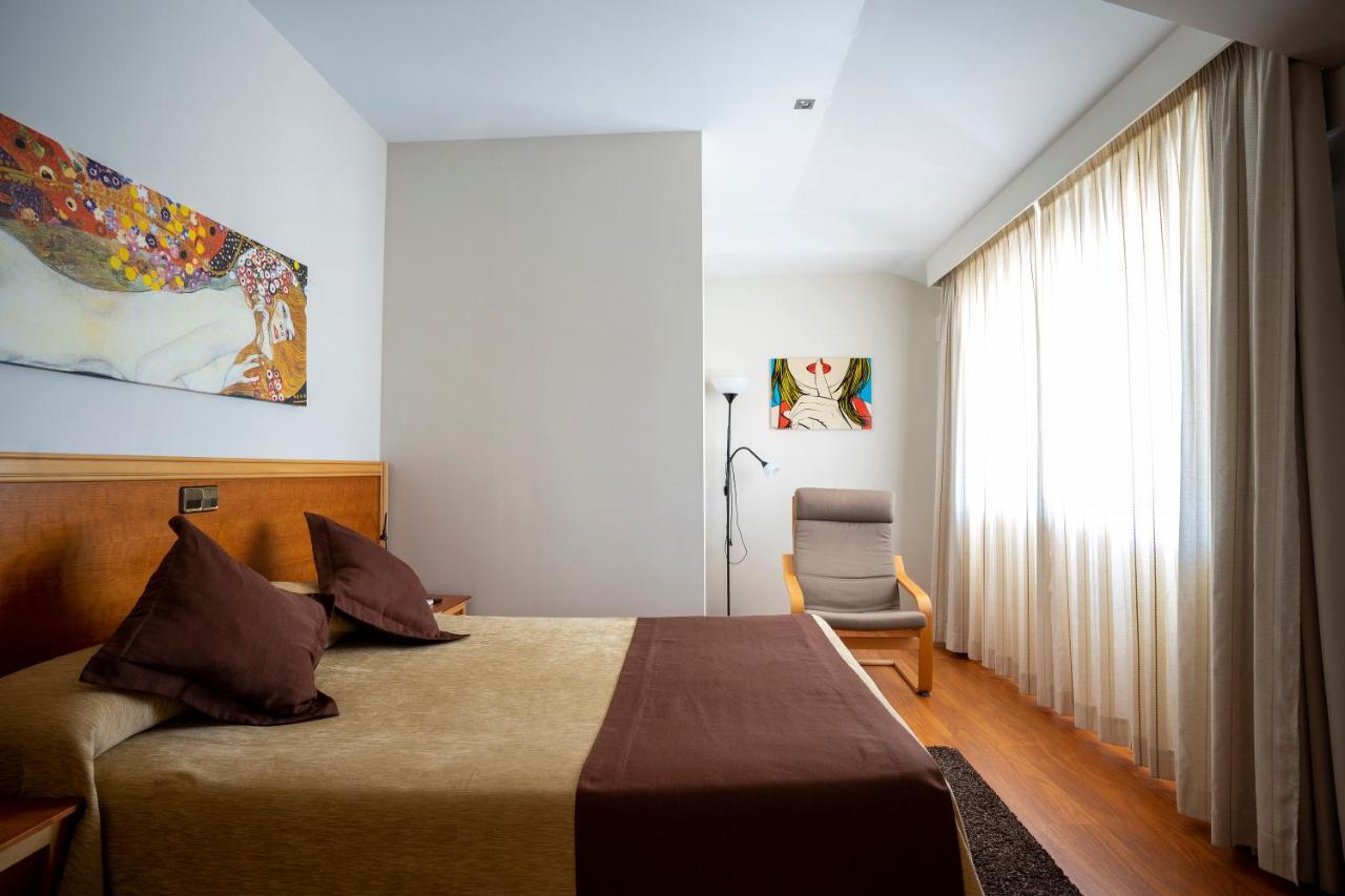 Barruecos By Croma