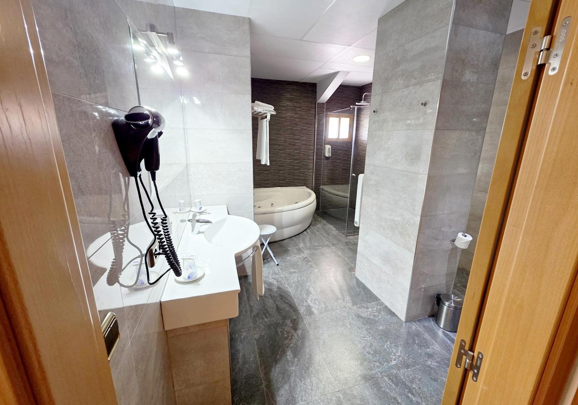 Barruecos By Croma Hotel