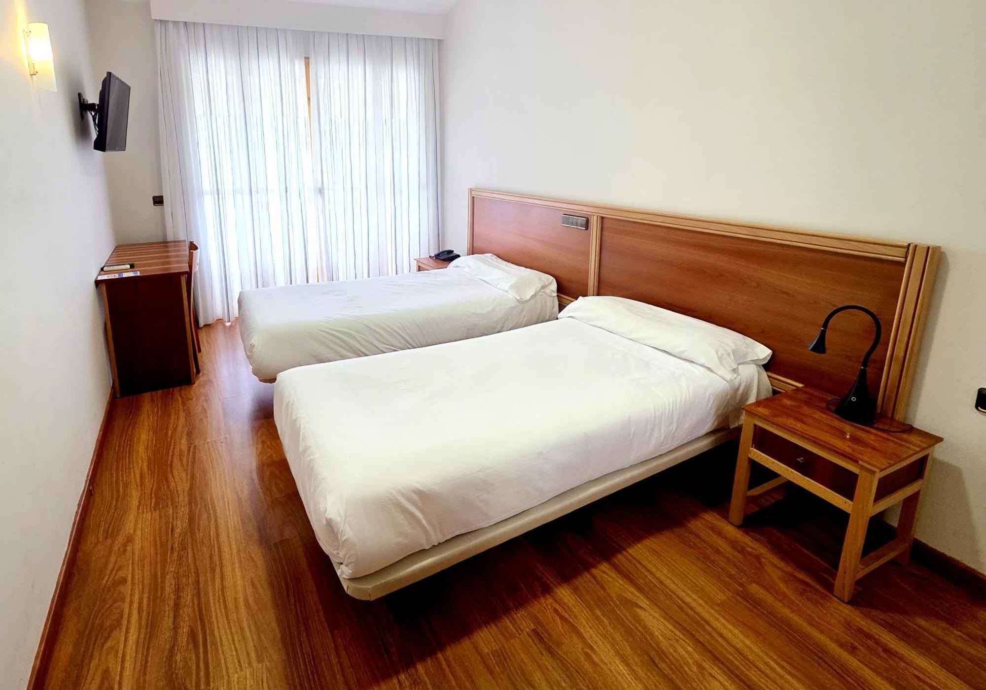 Hotel Los Barruecos By Croma Hotel